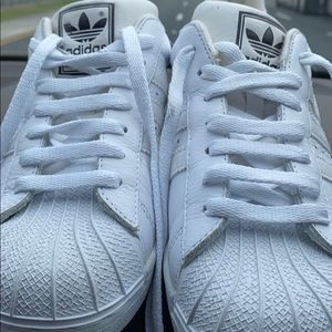 Adidas Superstar White Stripe Tennis Shoe Size 7